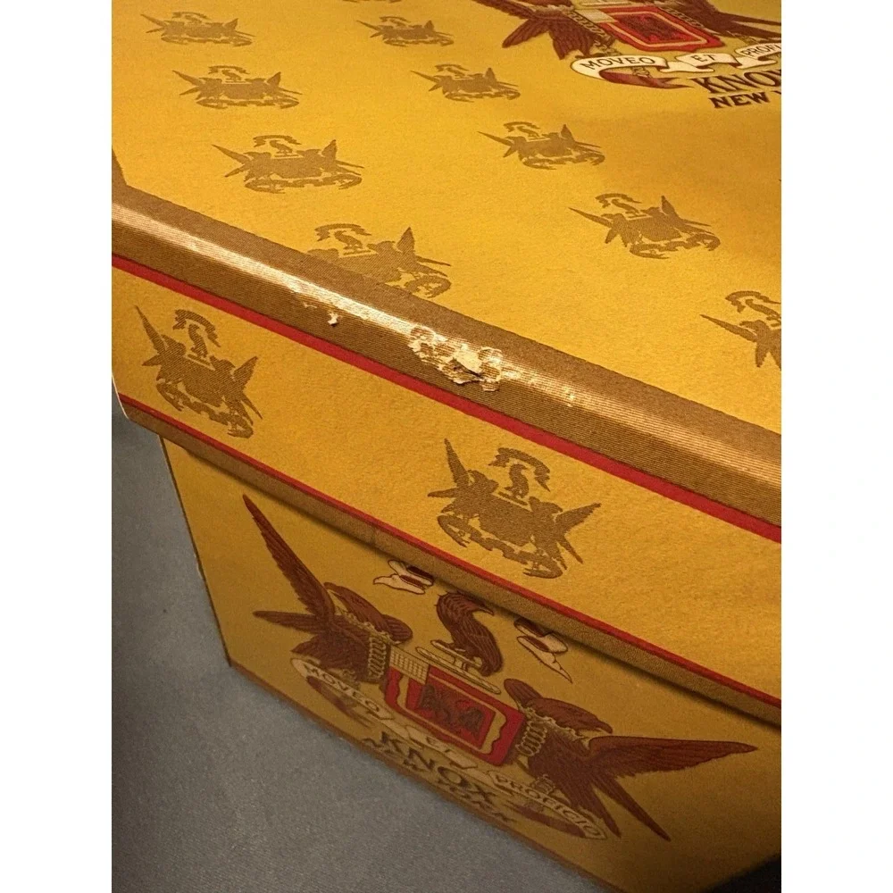 Vintage Knox NY Octagonal Hat Box Gold Crest Moveo et Proficio 1940's/50's AS IS